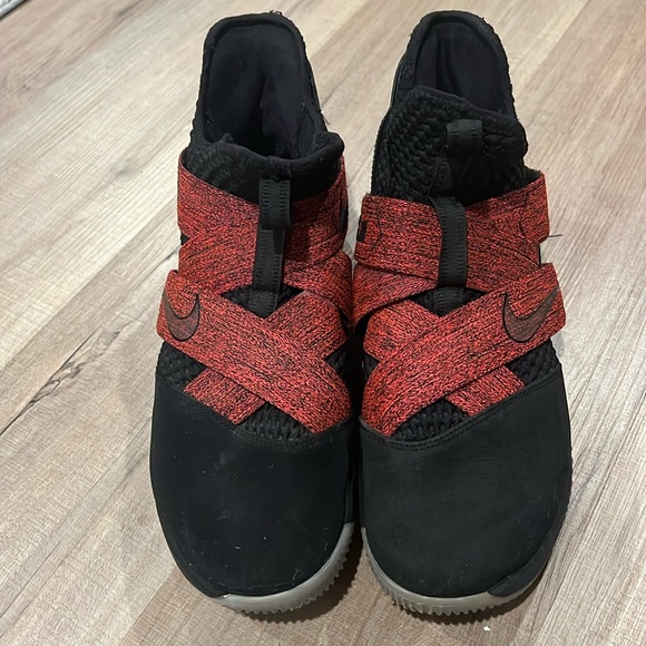 Nike Lebron Soldier 12 - Picture 1 of 4